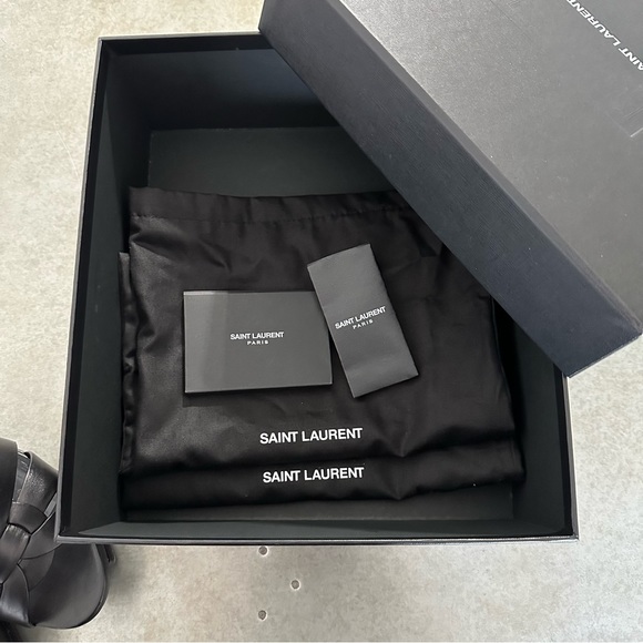 YVES SAINT LAURENT TRIBUTE PLATFORM HEELS 🔥 - Picture 8 of 10